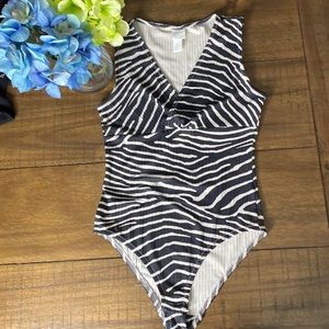Body suit color black